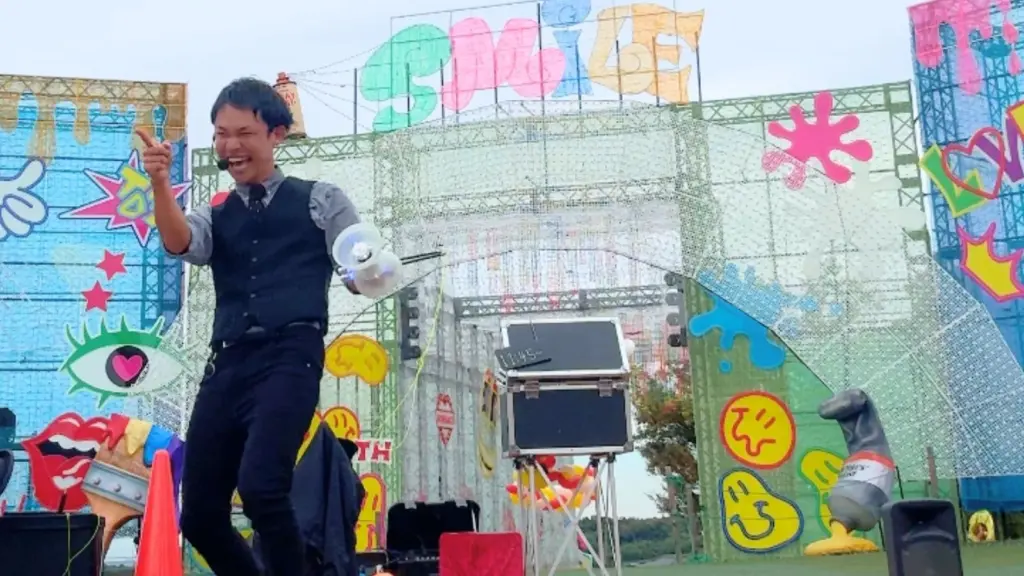 東京ドイツ村パフォーマンスショー11:45パフォーマーたっきん
