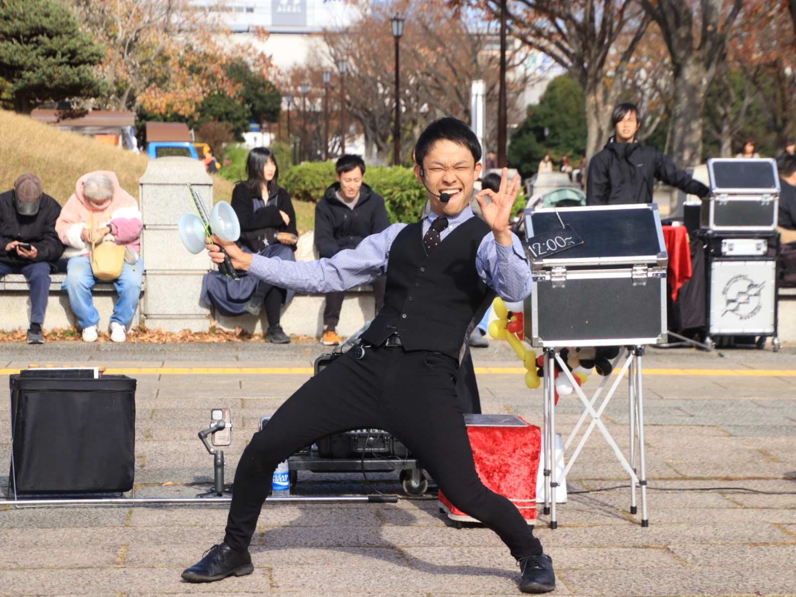 大道芸人パフォーマーたっきんショー風景⑥